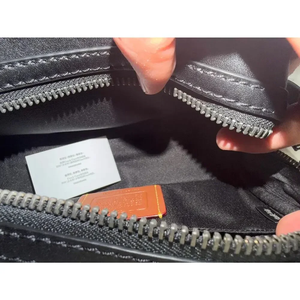 Coach nwt b5